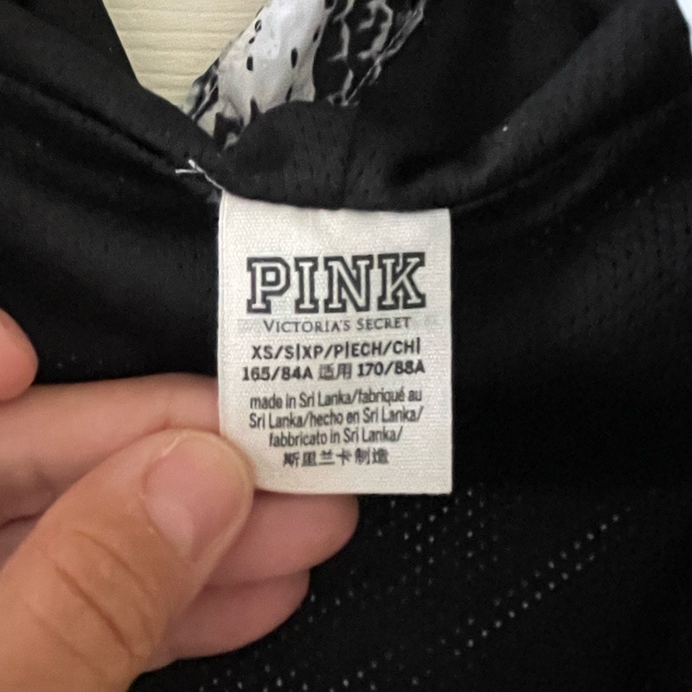 VS PINK lightweight windbreaker • Womens XS - Picture 4 of 7